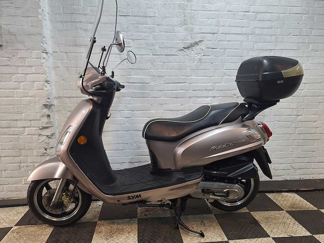Sym fiddle 2 25 km snorscooter 4takt - afbeelding 1 van  7