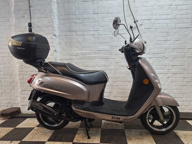 Sym fiddle 2 25 km snorscooter 4takt - afbeelding 5 van  7