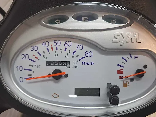 Sym fiddle 2 25km snorscooter 4-takt - afbeelding 4 van  7