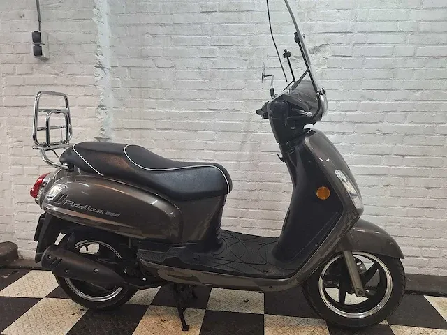 Sym fiddle 2 25km snorscooter 4-takt - afbeelding 5 van  7