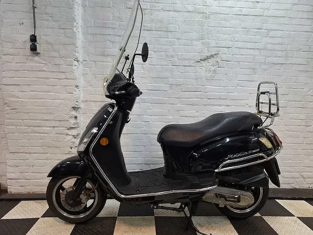 Sym fiddle 2 45 km bromscooter 4takt - afbeelding 1 van  7