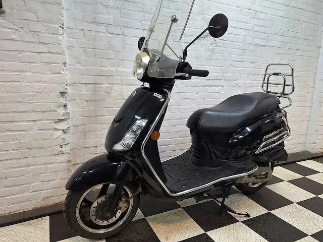 Sym fiddle 2 45 km bromscooter 4takt - afbeelding 2 van  7