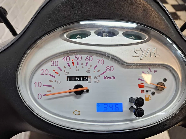 Sym fiddle 2 45 km bromscooter 4takt - afbeelding 4 van  7