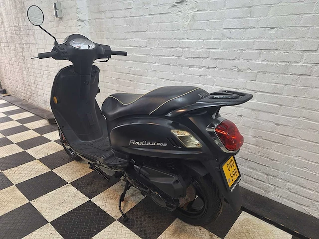 Sym fiddle 2 45 km bromscooter 4takt - afbeelding 3 van  7