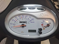 Sym fiddle 2 45 km bromscooter 4takt - afbeelding 4 van  7