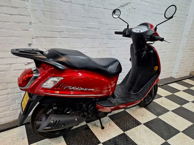 Sym fiddle 2 45 km bromscooter 4takt - afbeelding 5 van  7
