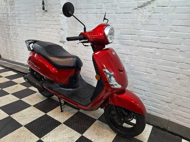 Sym fiddle 2 45 km bromscooter 4takt - afbeelding 7 van  7
