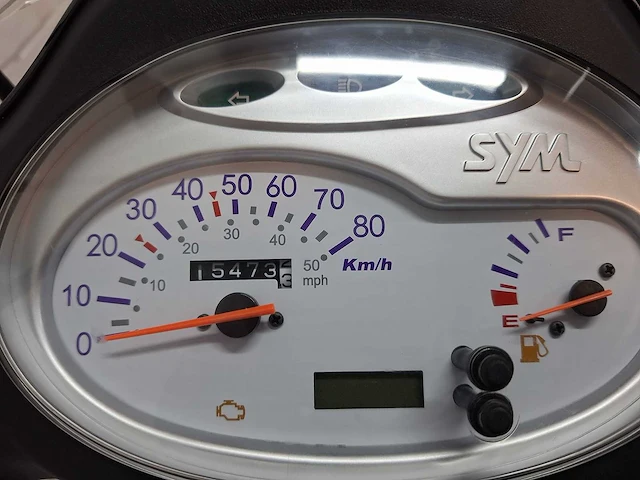 Sym fiddle 2 45 km bromscooter 4takt - afbeelding 4 van  7
