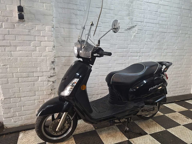 Sym fiddle 2 45 km bromscooter 4takt - afbeelding 2 van  8