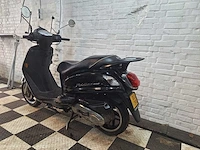 Sym fiddle 2 45 km bromscooter 4takt - afbeelding 3 van  8
