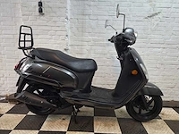 Sym fiddle 2 45 km bromscooter 4takt - afbeelding 5 van  7