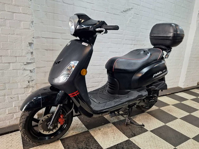 Sym fiddle 2 45 km bromscooter 4takt - afbeelding 2 van  7