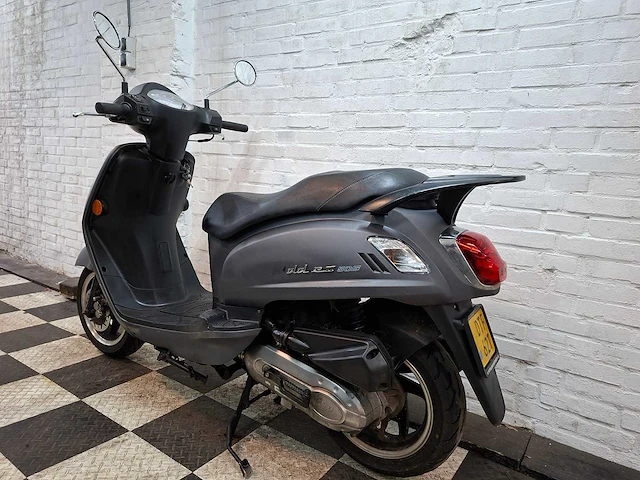 Sym fiddle 2 45 km bromscooter 4takt - afbeelding 3 van  7