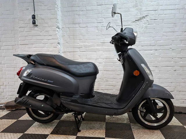 Sym fiddle 2 45 km bromscooter 4takt - afbeelding 6 van  7