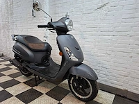 Sym fiddle 2 45 km bromscooter 4takt - afbeelding 7 van  7