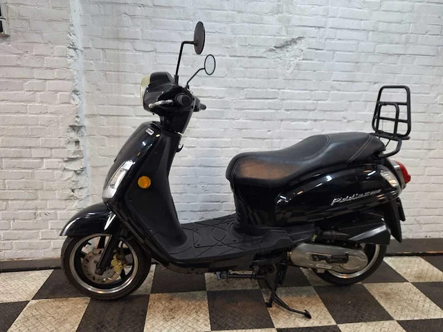 Sym fiddle 2 45 km bromscooter 4takt - afbeelding 1 van  7