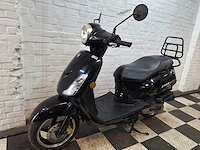 Sym fiddle 2 45 km bromscooter 4takt - afbeelding 2 van  7