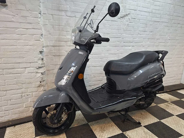 Sym fiddle 2 45 km bromscooter 4takt - afbeelding 2 van  7