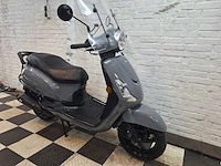 Sym fiddle 2 45 km bromscooter 4takt - afbeelding 7 van  7