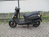 Sym fiddle 2 alleen bedoeld voor onderdelen - bromscooter - scooter - afbeelding 1 van  12