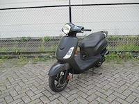 Sym fiddle 2 alleen bedoeld voor onderdelen - bromscooter - scooter - afbeelding 5 van  12