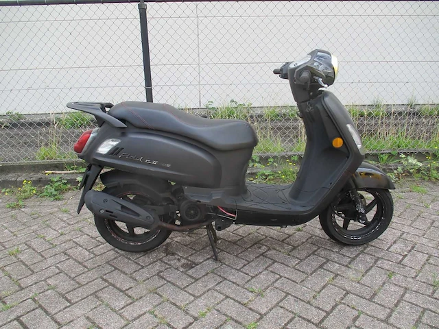 Sym fiddle 2 alleen bedoeld voor onderdelen - bromscooter - scooter - afbeelding 9 van  12