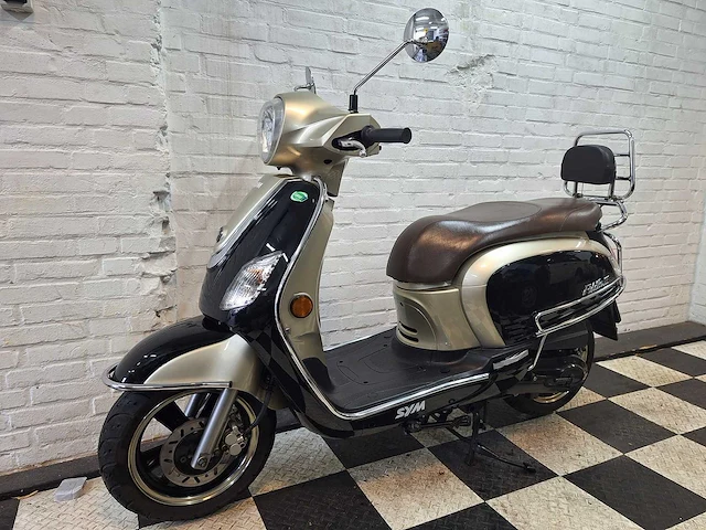 Sym fiddle 3 45 km bromscooter 4takt - afbeelding 2 van  7