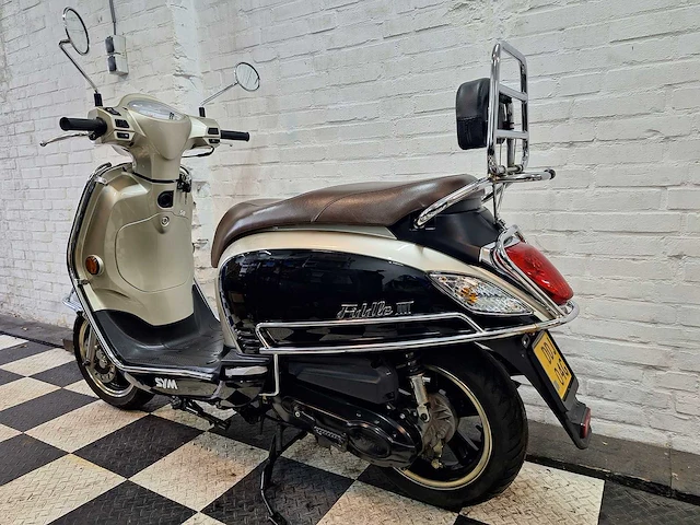 Sym fiddle 3 45 km bromscooter 4takt - afbeelding 3 van  7