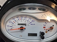 Sym fiddle 3 45 km bromscooter 4takt - afbeelding 4 van  7