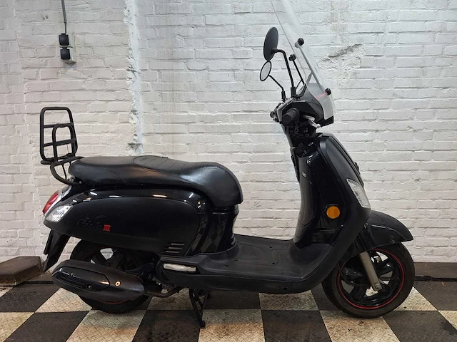 Sym fiddle 3 45 km bromscooter 4takt - afbeelding 6 van  7