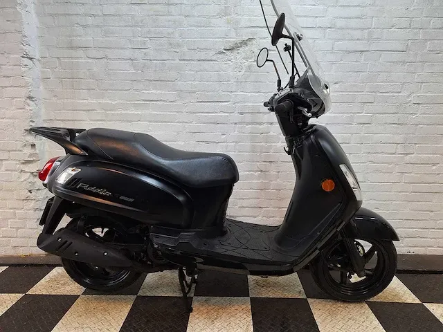 Sym fiddle 45 km bromscooter 4takt - afbeelding 5 van  7