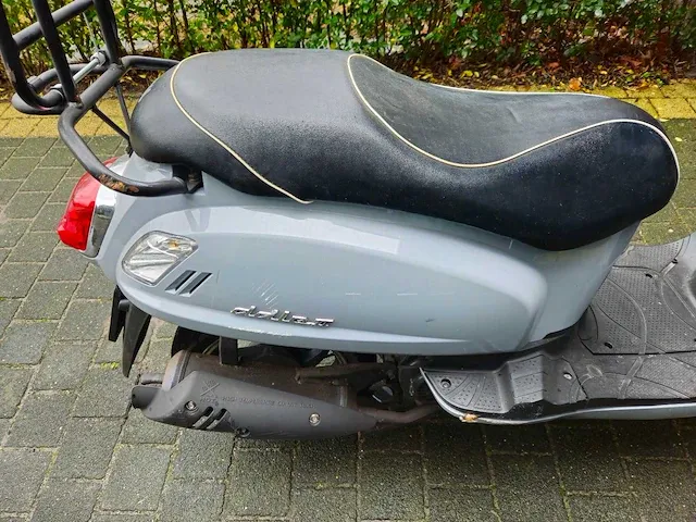Sym fiddle ii - scooter - afbeelding 2 van  15