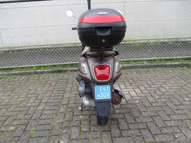 Sym fiddle ll - snorscooter - 50 s - scooter - afbeelding 7 van  9