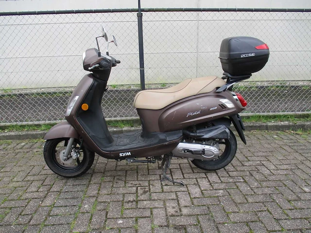 Sym fiddle ll - snorscooter - 50 s - scooter - afbeelding 1 van  9