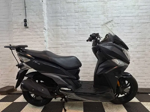 Sym jet 14 45km bromscooter 4-takt - afbeelding 5 van  7