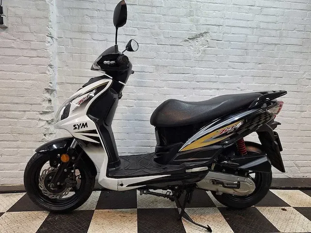 Sym jet 4 25 km snorscooter 4takt - afbeelding 1 van  7