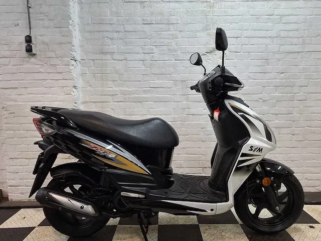 Sym jet 4 25 km snorscooter 4takt - afbeelding 3 van  7