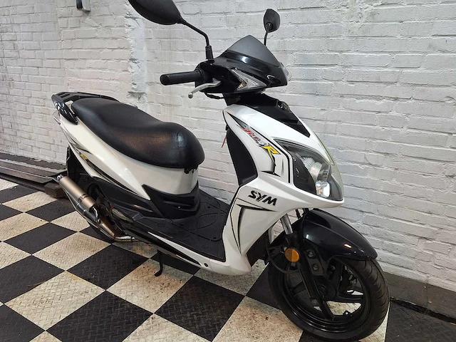 Sym jet 4 45 km bromscooter 2takt - afbeelding 7 van  7