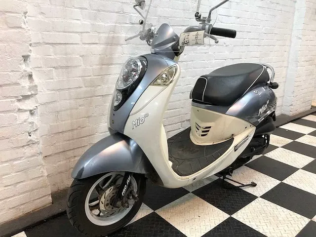 Sym mio 25 km snorscooter 4takt - afbeelding 2 van  7