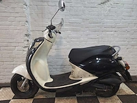 Sym mio 25 km snorscooter 4takt