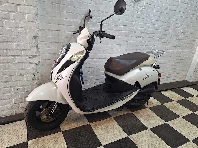 Sym mio 25 km snorscooter 4takt - afbeelding 2 van  7