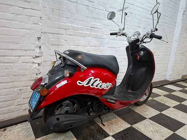 Sym mio 25 km snorscooter 4takt - afbeelding 5 van  7
