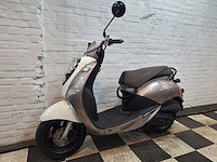 Sym mio 25 km snorscooter 4takt - afbeelding 2 van  7