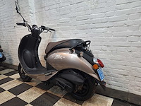 Sym mio 25 km snorscooter 4takt - afbeelding 3 van  7