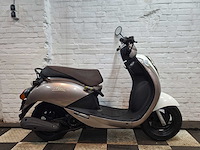 Sym mio 25 km snorscooter 4takt - afbeelding 6 van  7