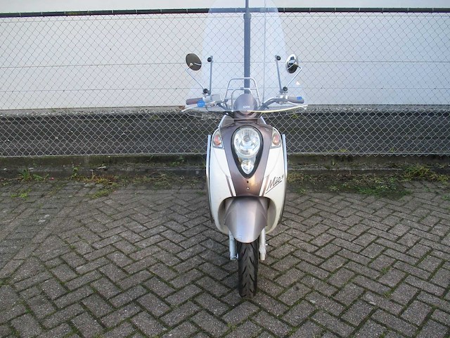 Sym mio 50 - snorscooter - scooter - afbeelding 5 van  11