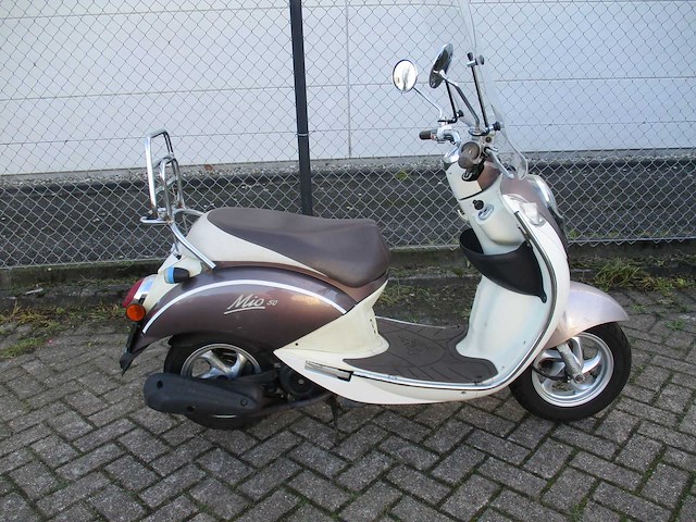 Sym mio 50 - snorscooter - scooter - afbeelding 8 van  11