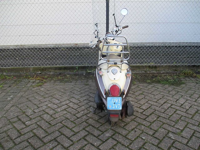 Sym mio 50 - snorscooter - scooter - afbeelding 10 van  11