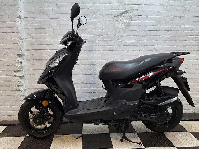 Sym orbit 2 25 km snorscooter 4takt - afbeelding 1 van  7