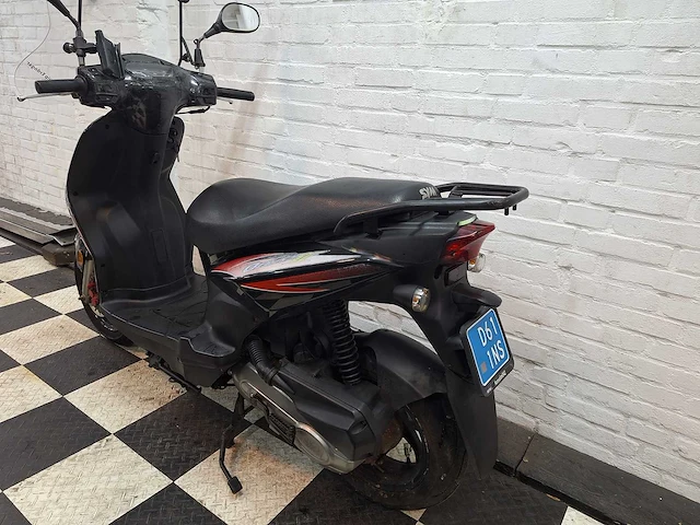 Sym orbit 2 25 km snorscooter 4takt - afbeelding 3 van  7
